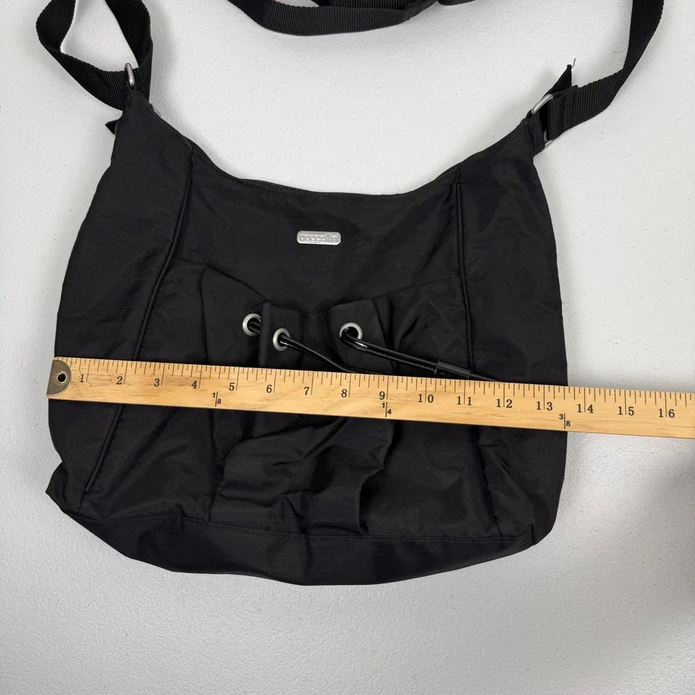 Baggallini Black‎ Nylon Crossbody Bag Hobo Shoulder Messenger Travel Purse